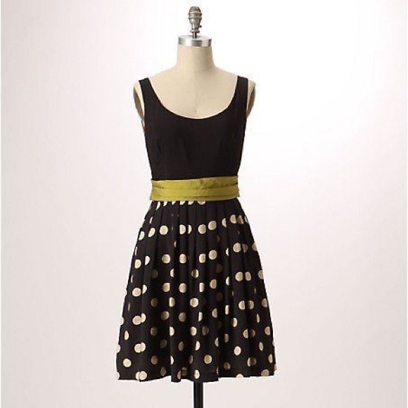 Cute polka dot dress! - Picture 2 of 5